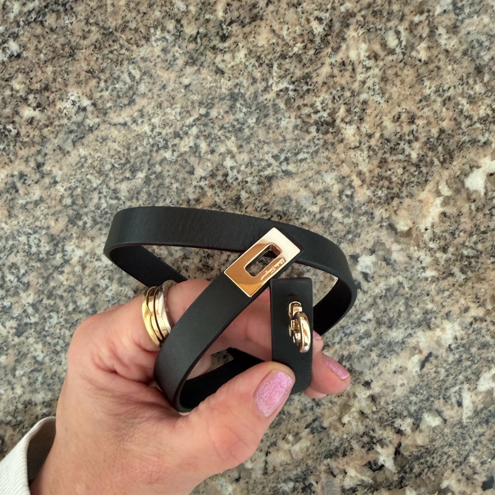 Salvatore Ferragamo Leather Wrap Bracelet - Picture 6 of 9